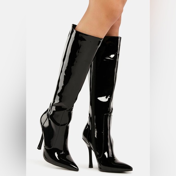 Blushing Stiletto Boots - Picture 2 of 3